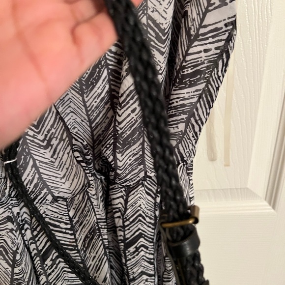 Dress - Picture 4 of 5